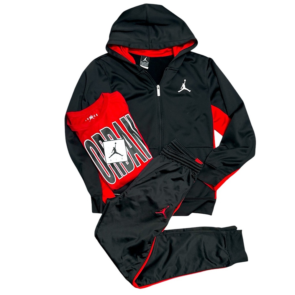 Bundle Jordan  sweater and sweatpants and shirt set